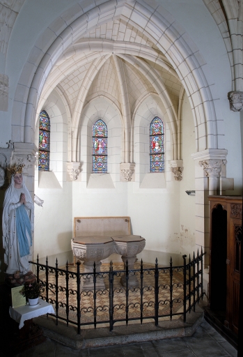Vue générale de la chapelle des fonts  ; Vue générale de la chapelle des fonts