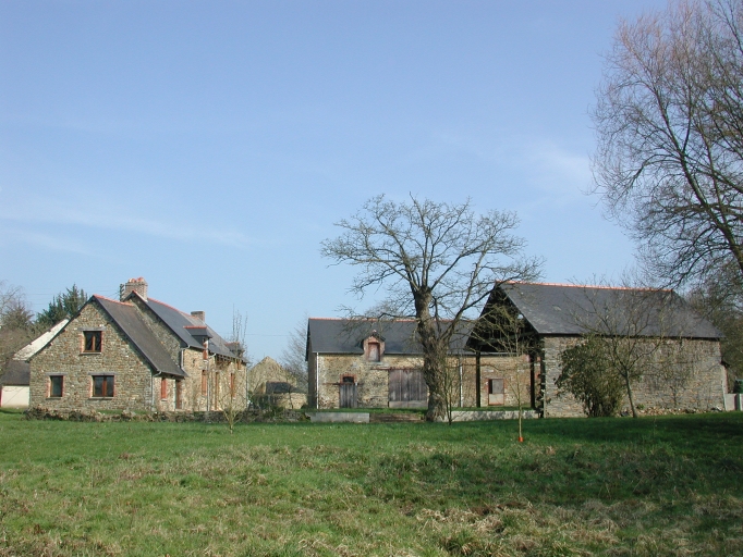 Le Petit Beauvais, ferme actuellement maison ; Vue générale