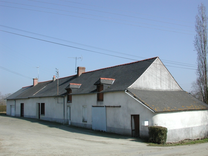 Malmousse, ferme de type longère actuellement maison ; Vue générale