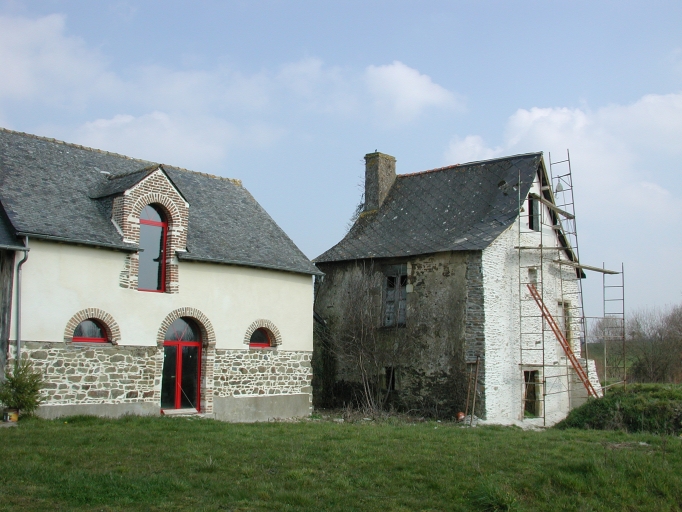 Vue générale des vestiges du presbytère (17e siècle) ; Le Vieux Presbytère