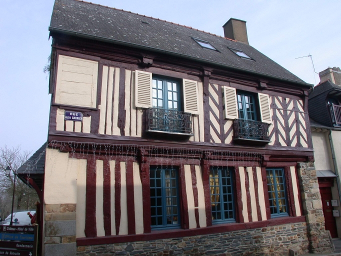 Façade rue Alexis Garnier