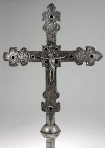 Croix de procession : vue générale de face