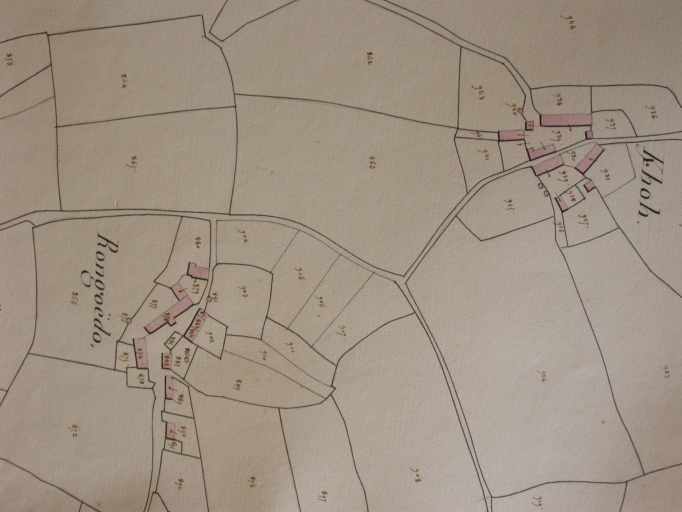 Extrait du cadastre ancien de 1828 : Kerhoh, Rongoëdo (Doc. AD Morbihan, 3P) ; Extrait du cadastre ancien de 1828 : Kerhoh, Rongoëdo (Doc. AD Morbihan, 3P) ; Extrait du cadastre ancien de 1828 : Kerhoh, Rongoëdo (Doc. AD Morbihan, 3P) ; Extrait du cadastre ancien de 1828 (AD Morbihan, 3P) ; Extrait du cadastre ancien de 1828 : Kerhoh, Rongoëdo (Doc. AD Morbihan, 3P) ; Extrait du cadastre ancien de 1828 : Kerhoh, Rongoëdo (Doc. AD Morbihan, 3P)