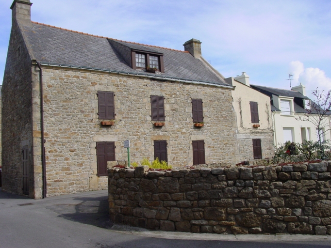 10, rue de l'Entrepôt. Maison de la première moitié du 19e siècle. ; Vue générale