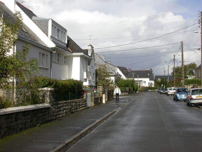 Vue générale de la rue du Général Audibert prise du sud.