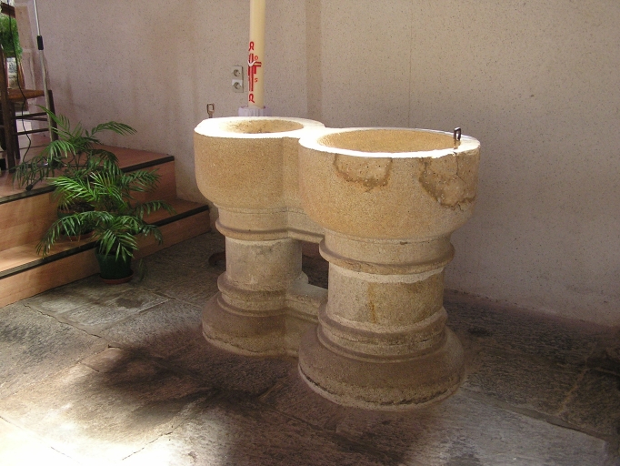 Vue générale des fonts baptismaux
