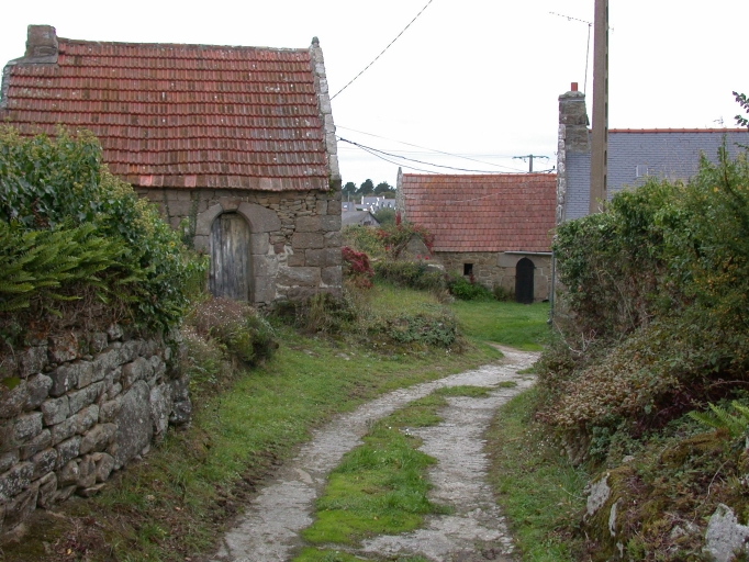 Ferme (17ème ou 18ème siècle) ; Vue générale 1 ; Pleumeur-Bodou, Kerviziou. Ferme (17ème siècle)