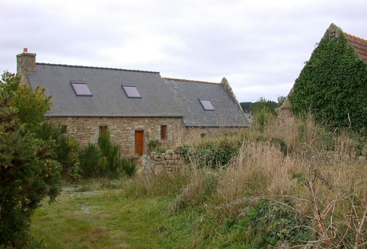 Vue générale ; Pleumeur-Bodou, l'Ile-Grande. Maison (1824)