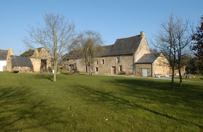 Bâtiments du hameau de la Chupinais ; Vue générale sud-ouest ; La Chupinais