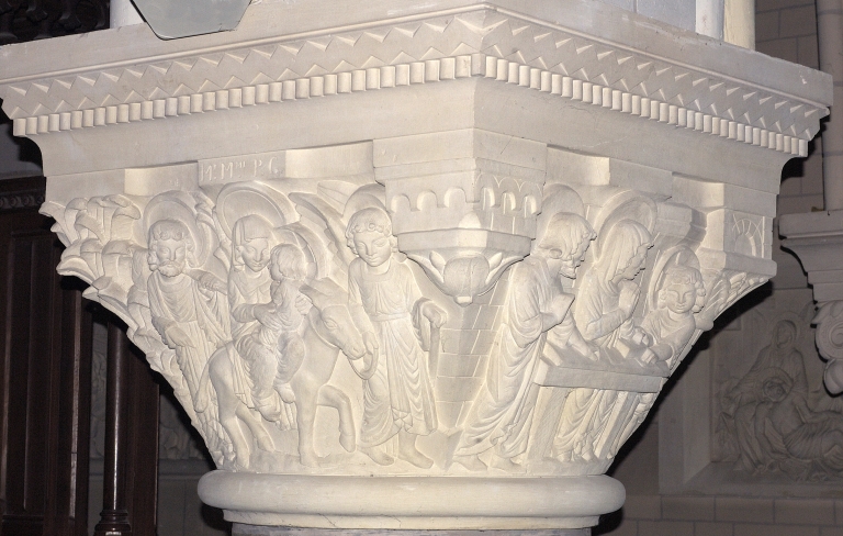 Colonne 2 sud, faces nord et ouest : Fuite en Egypte et Sainte Famille