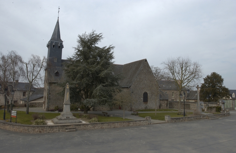 Eglise paroissiale Saint Médard, place de l'Eglise (Saint-Médard-sur-Ille)