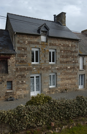 Logis d'une ferme de la Lézais ; Vue générale du logis