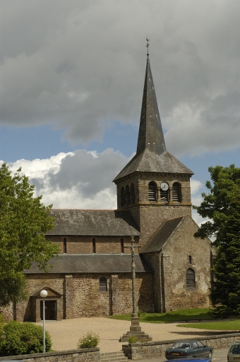 Prieuré de bénédictins, église paroissiale Notre-Dame, place de l'église (Hédé)