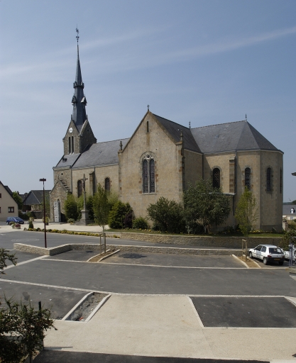 Eglise paroissiale Saint-Martin, place Abbé Duine (Guipel)