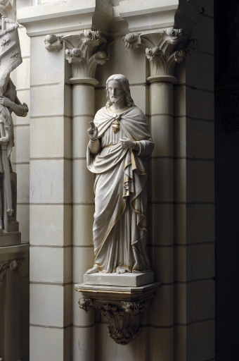 Statue sur culot : Sacré Coeur