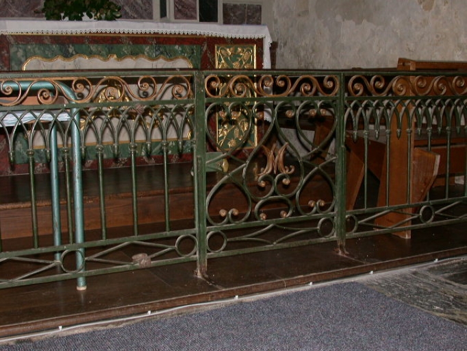 Clôture de chapelle