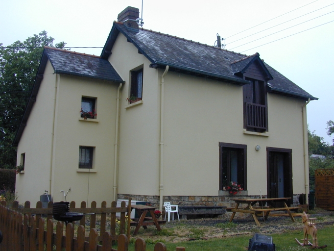 Maison avec cellier (deuxième quart 19e siècle)