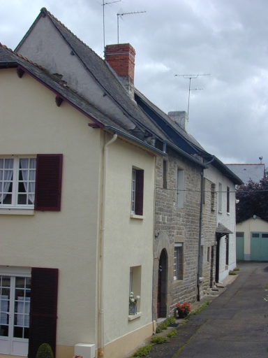 Alignement de deux logis du 17e siècle