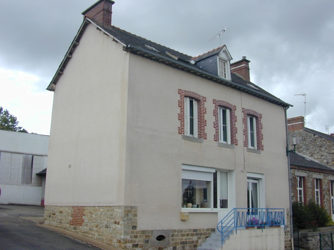 Ancien café - épicerie (1885 - 1886) ; Ancien café - épicerie de 1885-1886 (rue de la Forge)