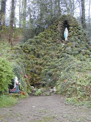 Grotte de Notre Dame de Lourdes ; Grotte de Notre Dame de Lourdes