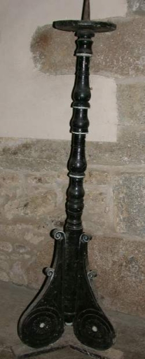 Paire de chandeliers funéraires