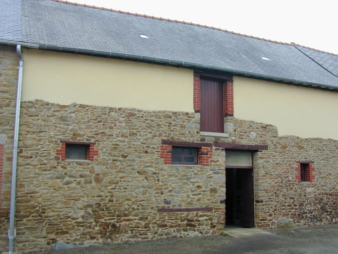 Ancien logis des 18e / 19e siècles ; Etable (ancien logis) ; Ferme à fonctions combinées (18e - 19e siècles)