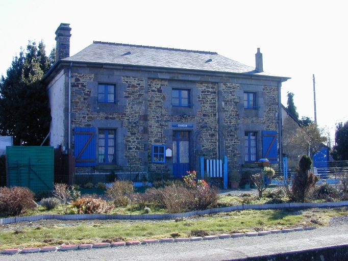 Canal d'Ille-et-Rance, Maison éclusière n°18, Chanclin (Montreuil-sur-Ille) ; Canal d'Ille-et-Rance (section Montreuil-sur-Ille)