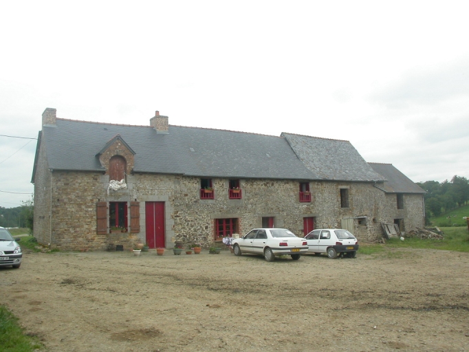 Vue générale ; Ferme au Mézeray