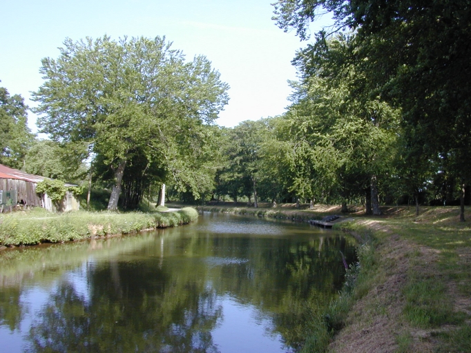 Vue du canal près de la Grugedaine 