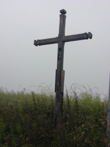 Vue générale ; Croix en bois à la Potinière