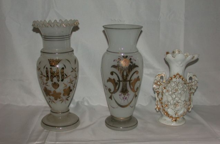 Vases d'autel et vase à fleurs ; Vase à fleurs ; Vases d'autel et vase à fleurs
