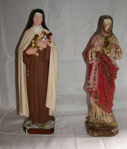 Statue : Sainte Thérèse de Lisieux ; Statuette 2 : Sacré-coeur