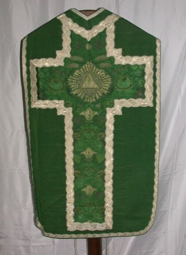 Ornement vert 2 : chasuble