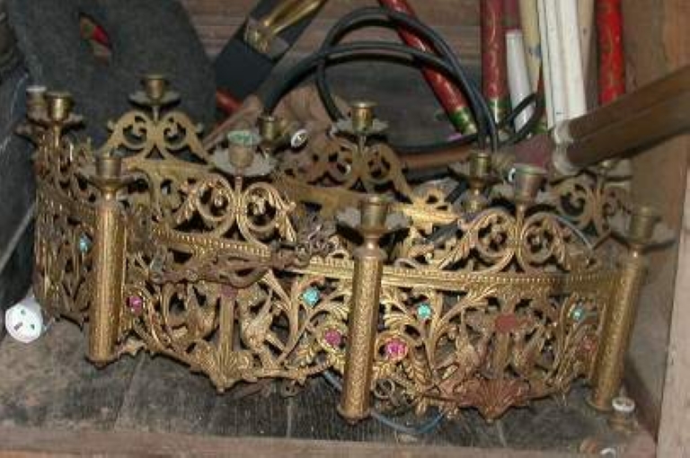 Lustre d'église