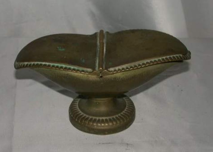 Navette à encens