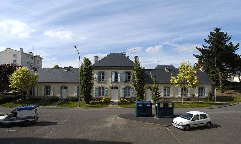 Vue du mess des officiers ; Caserne de la Bourdonaye, vestiges : vue du mess des officiers