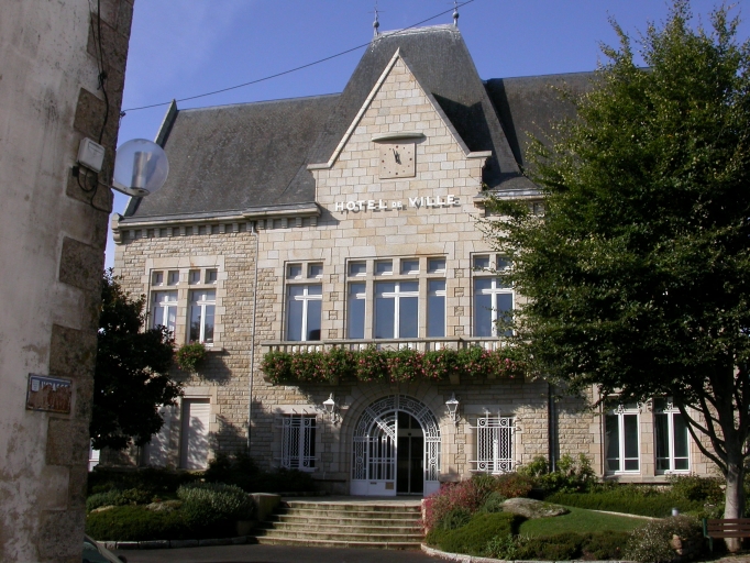 Mairie, élévation antérieure est ; Elévation antérieure est