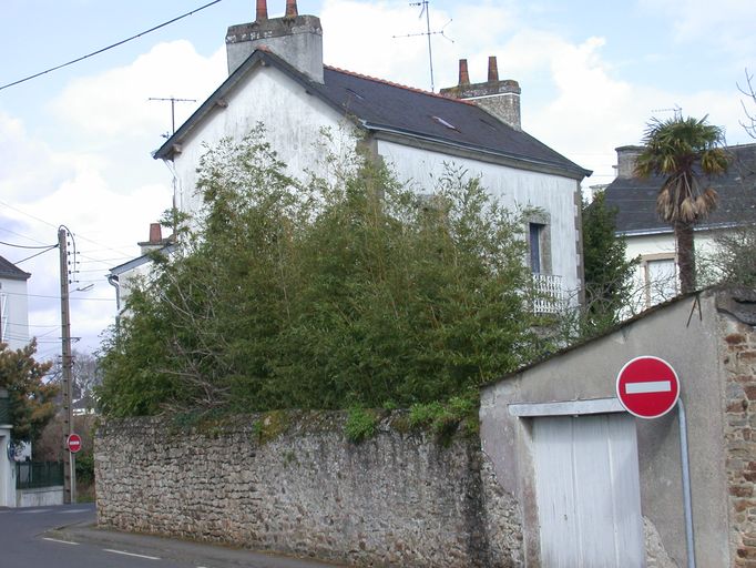 Vue générale depuis la rue Madame Molé.