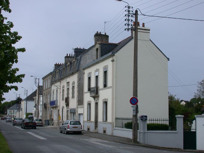 Vue de l'avenue à partir de la rue Philippe Lebon : vue vers le sud.