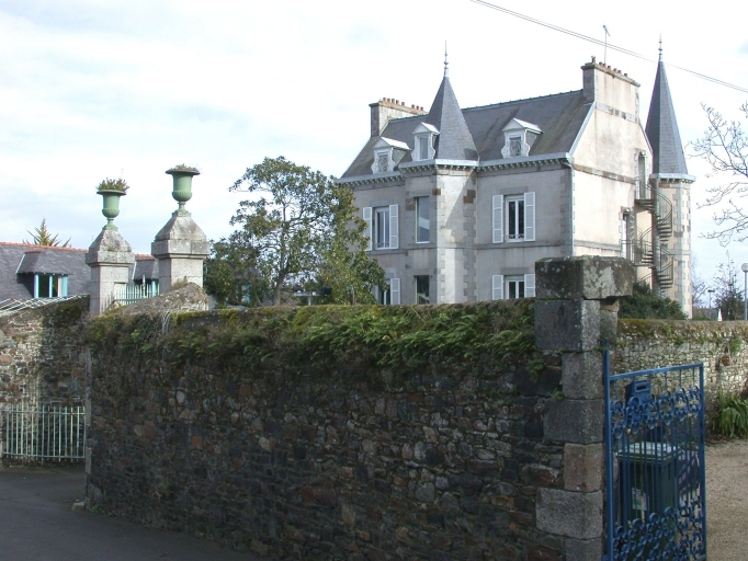 Vue générale (élévation postérieure)