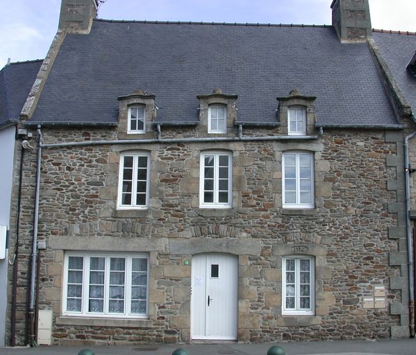 Vue générale, façade antérieure ; Matignon, le Bourg. Maison (1776)