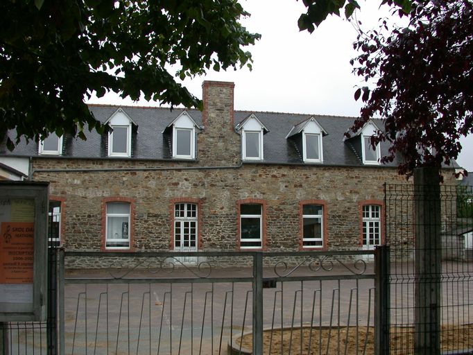 Vue générale ; Matignon, le Bourg. Ecole Saint-Joseph (1er quart du 20ème siècle)