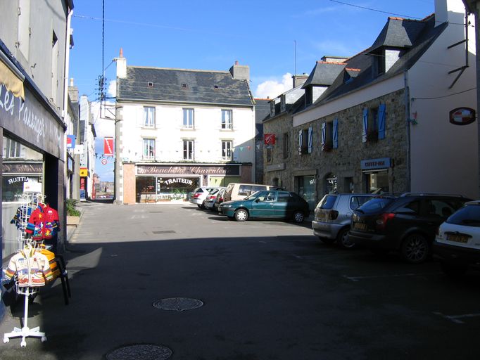 Place Saint Thomas au coeur du quartier du Notic