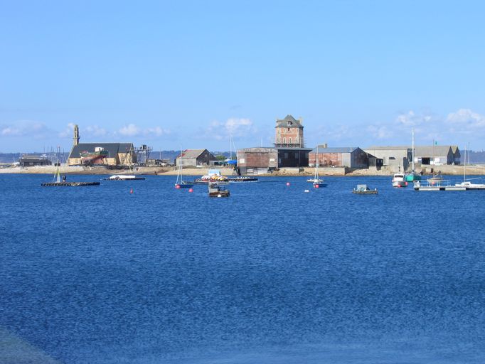 Secteur urbain : zone d'activités du Sillon (Camaret-sur-Mer) ; Espace portuaire de Camaret-sur-Mer