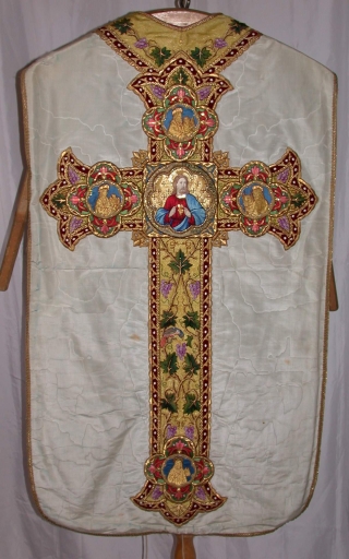 Dos de la chasuble : vue générale