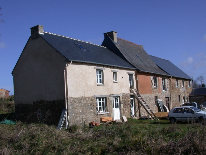 Vue générale de l'alignement de l'Ouest vers l'Est.