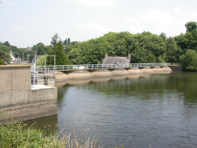 Vue générale ; Le barrage de Beaufort