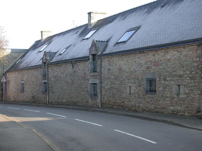 Vue générale sur rue (élévation postérieure)