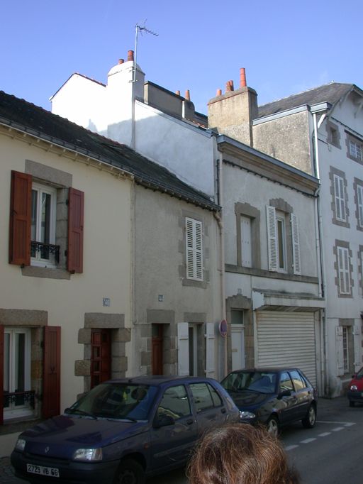 Vue générale élévation nord sur rue.