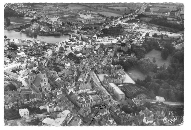 Vue aérienne de la partie nord-est de la ville. Carte postale ancienne Cim, 2e quart 20e siècle. Fonds privé A. Lamourec. ; Vue aérienne de la partie nord-est de la ville. Carte postale ancienne Cim, 2e quart 20e siècle. Fonds privé A. Lamourec. ; Vue aérienne de la partie nord-est de la ville. Carte postale ancienne Cim, 2e quart 20e siècle. Fonds privé A. Lamourec. ; Vue aérienne de la partie nord-est de la ville. Carte postale ancienne Cim, 2e quart 20e siècle. Fonds privé A. Lamourec. ; Vue aérienne de la partie nord-est de la ville. Carte postale ancienne Cim, 2e quart 20e siècle. Fonds privé A. Lamourec. ; Vue aérienne de la partie nord-est de la ville. Carte postale ancienne Cim, 2e quart 20e siècle. Fonds privé A. Lamourec. ; Vue aérienne de la partie nord-est de la ville. Carte postale ancienne Cim, 2e quart 20e siècle. Fonds privé A. Lamourec. ; Vue aérienne du quartier des casernes. Carte postale ancienne, 2e quart 20e siècle. Fonds privé A. Lamourec. ; Vue aérienne de la partie nord-est de la ville. Carte postale ancienne Cim, 2e quart 20e siècle. Fonds privé A. Lamourec. ; Vue aérienne de la partie nord-est de la ville. Carte postale ancienne Cim, 2e quart 20e siècle. Fonds privé A. Lamourec. ; Vue aérienne de la partie nord-est de la ville. Carte postale ancienne Cim, 2e quart 20e siècle. Fonds privé A. Lamourec. ; Vue aérienne de la partie nord-est de la ville. Carte postale ancienne Cim, 2e quart 20e siècle. Fonds privé A. Lamourec. ; Vue aérienne de la partie nord-est de la ville. Carte postale ancienne Cim, 2e quart 20e siècle. Fonds privé A. Lamourec. ; Vue aérienne de la partie nord-est de la ville. Carte postale ancienne Cim, 2e quart 20e siècle. Fonds privé A. Lamourec. ; Vue aérienne de la partie nord-est de la ville. Carte postale ancienne Cim, 2e quart 20e siècle. Fonds privé A. Lamourec.